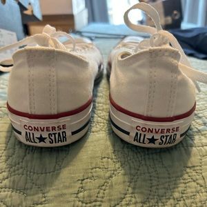 Converse white sneakers- Unisex Men’s 6.5 and women’s 8.5.